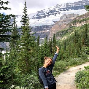 Meet your Posher, Meagan